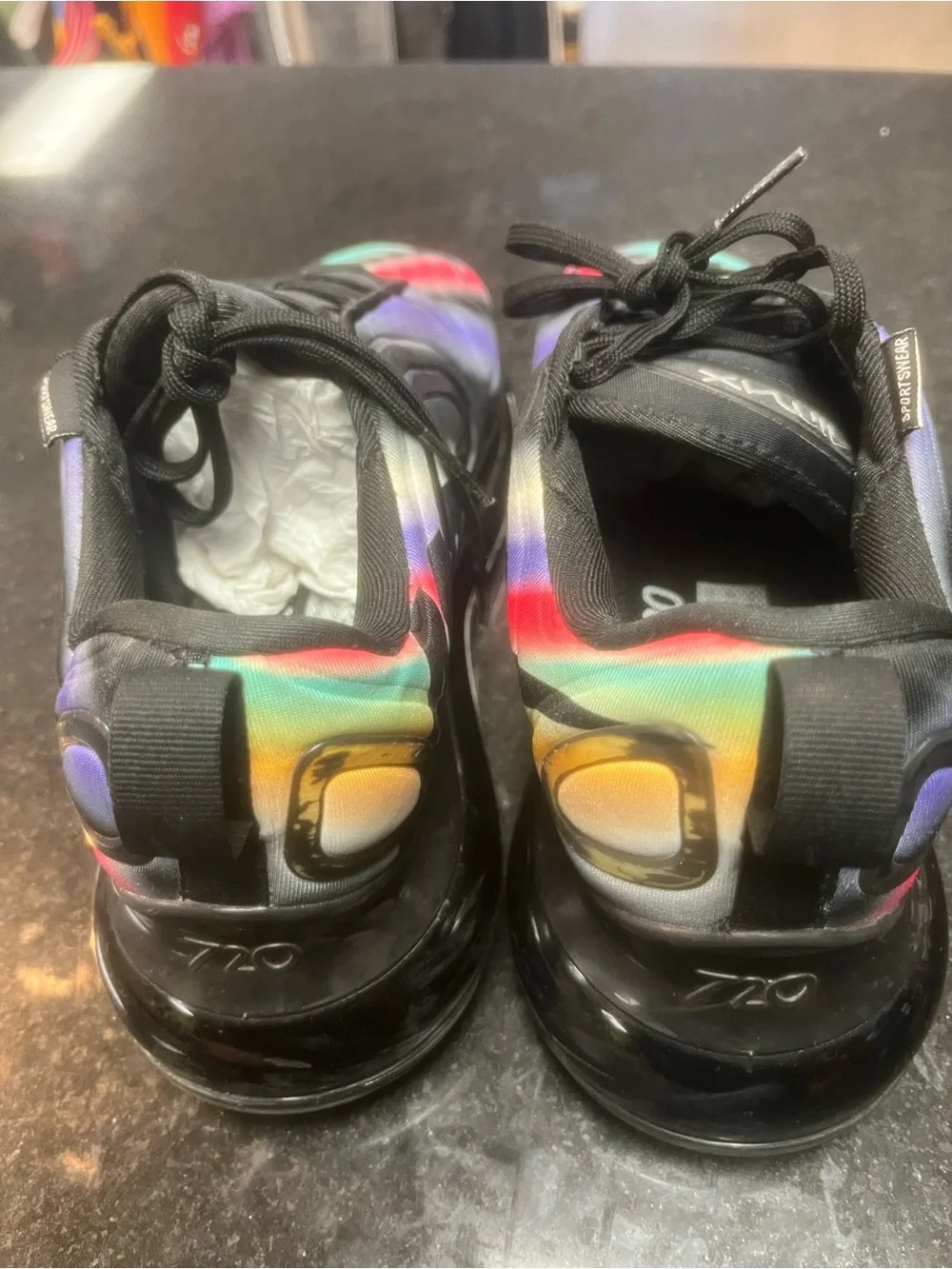 Nike sz 6.5y Nike Air Max 720